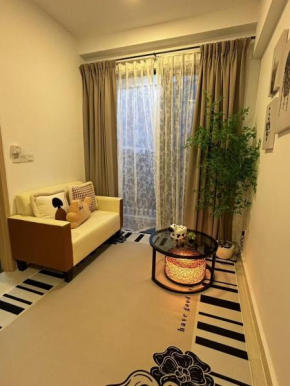 Premium Cozy Suite Rooftop Pool KLCC-1080HD Movie